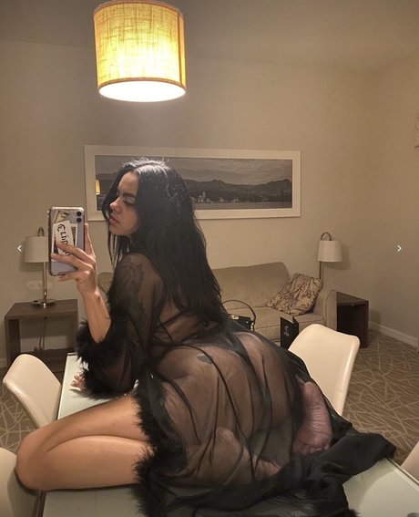 大きなお尻の黒人OnlyFans ホット裸 写真