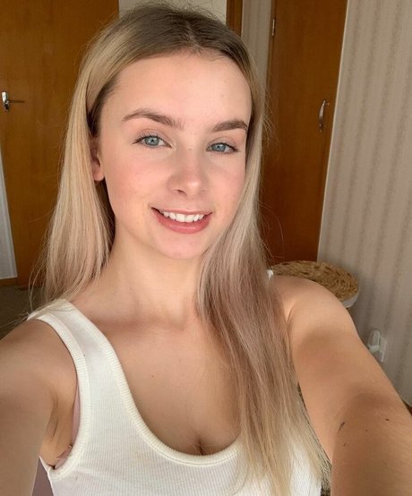 Aluca Jones 最高の女優 写真