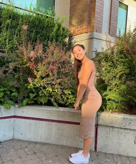 lunahainsworth ポルノスター アート 画像