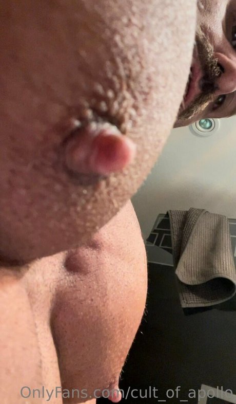 アジア人のタトゥー OnlyFans 限定 画像