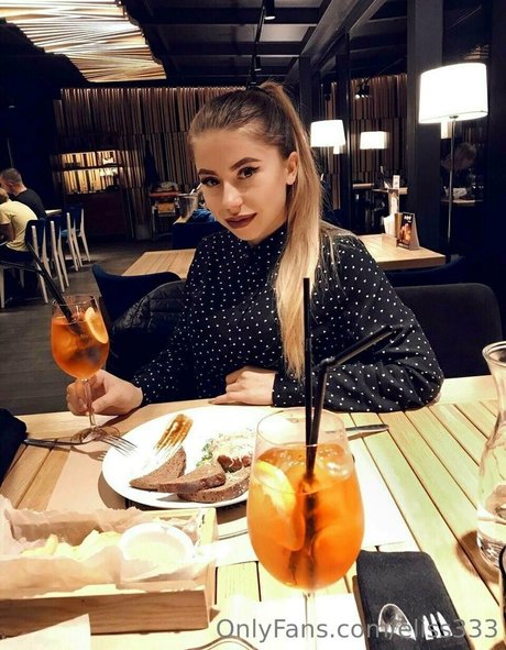 eliss333 完璧なポルノスター 画像