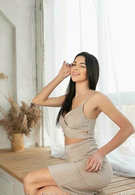 yourqueenkira 素敵なポルノスター 写真