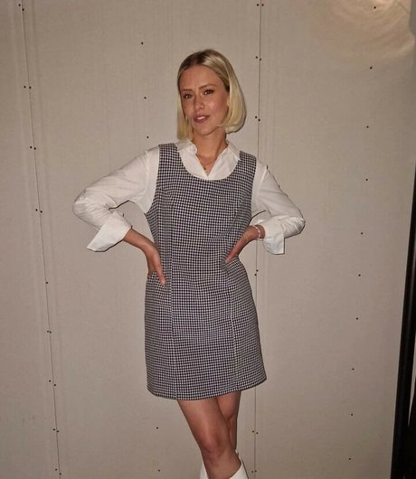 Dagny Norvoll Sandvik かわいいスター 写真