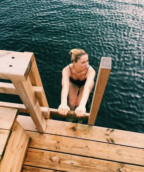 Dagny Norvoll Sandvik ポルノ女優 写真