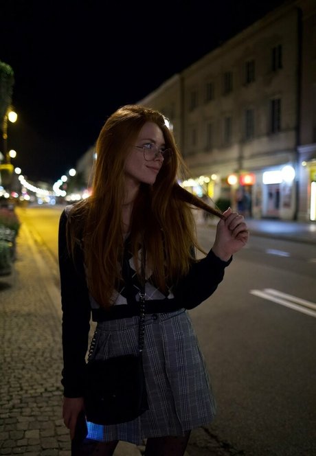 痩せた金髪の熟女OnlyFans ホットヌード ギャラリー