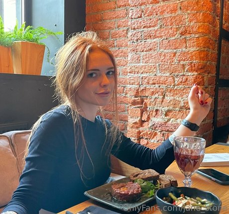 セクシーな足 OnlyFans 美しい裸 写真