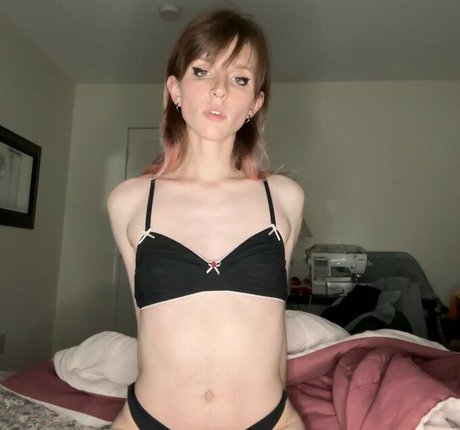 Daychain 美しいモデル 写真