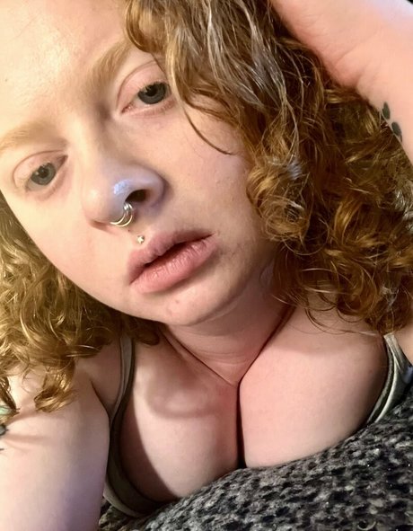 ルビーオンリーファン セクシー アーカイブ