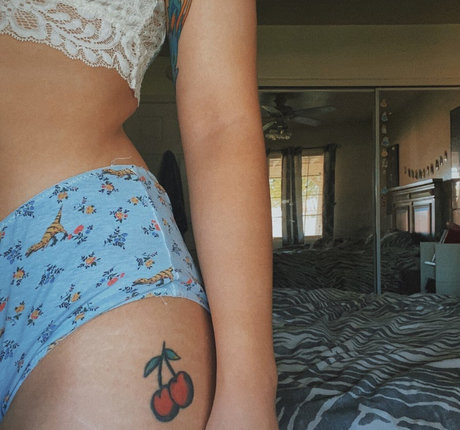 babydrey7 ポルノスター ヌード 写真