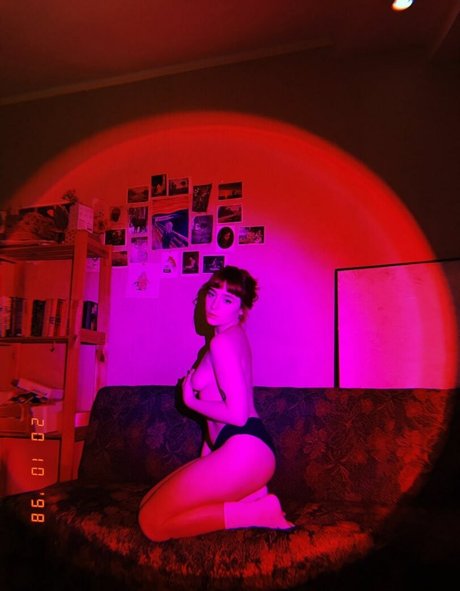 曲線美の赤毛OnlyFans ヌード 写真