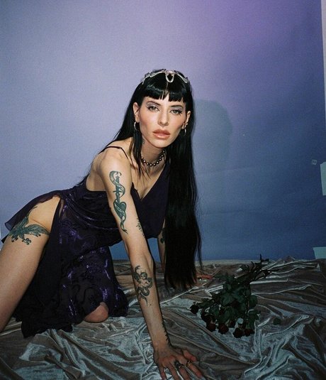 Lilith Czar トップモデル ギャラリー