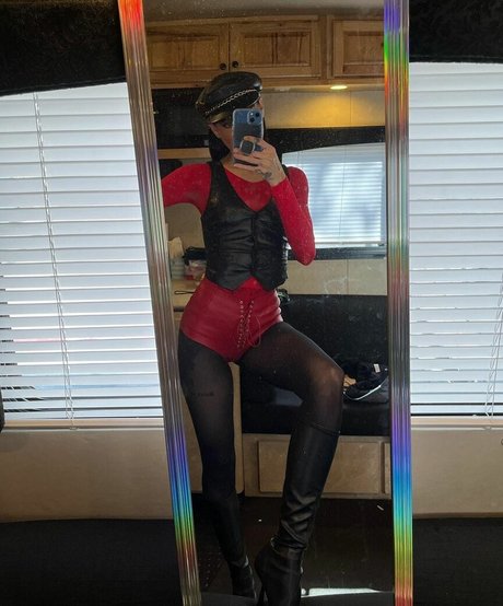 Lilith Czar トップスター 写真