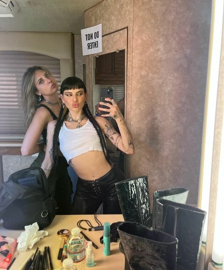 Lilith Czar エロティック女優 写真