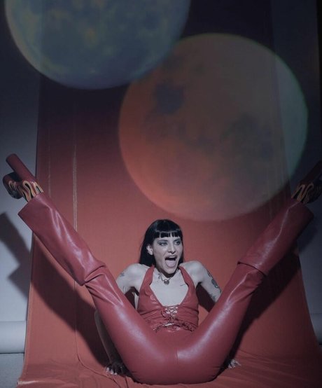 Lilith Czar セックスモデル 写真