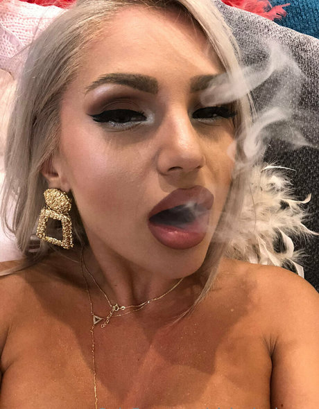 vickyduchesss かわいいスター 写真