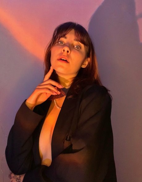 zlatka lesenok 完璧な女優 写真