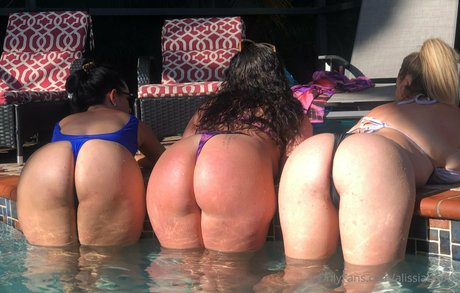 alissiaboobs アートモデル 画像