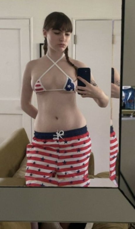 Ivy Wolk 無料のスター 画像