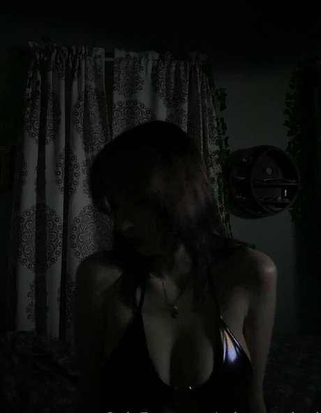 潮吹きマンコOnlyFans 無料セクシー 写真