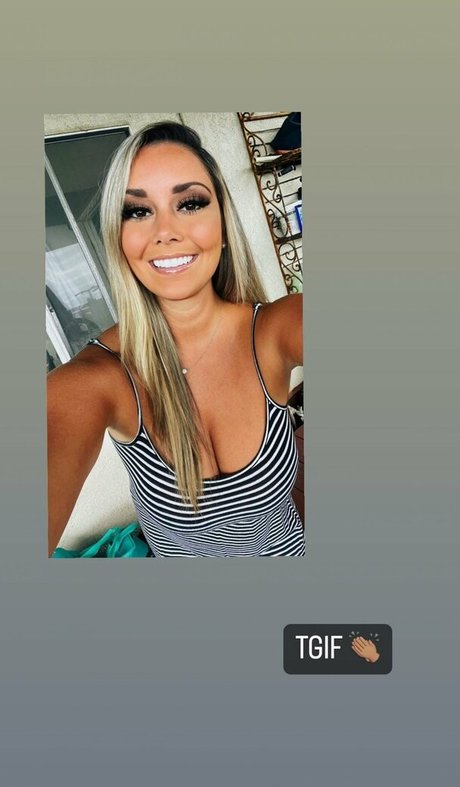 Kaitlyn Horesh スター ヌード 画像