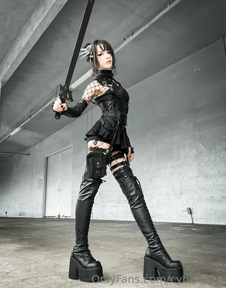 cyberfaee スター ヌード アーカイブ