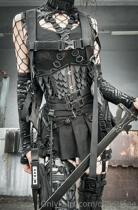 小柄で痩せたOnlyFans アートxxx 画像