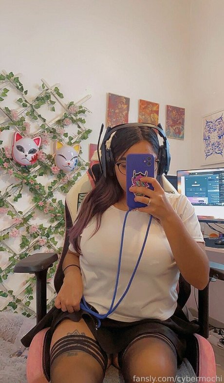 hxrnysuccubus 無料のポルノスター ギャラリー