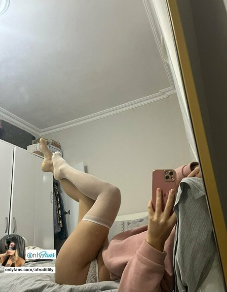 黒檀の小人OnlyFans セクシーxxx 写真