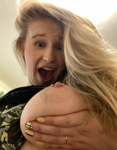 Heidisophiabobia xxxモデル 画像