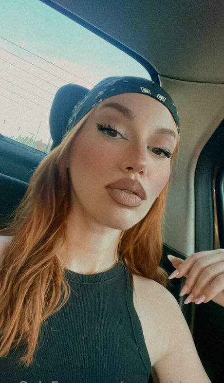 saraawildee セクシーなスター ギャラリー