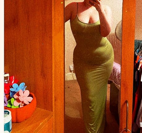 lil babyti ポルノスター 美しい 写真