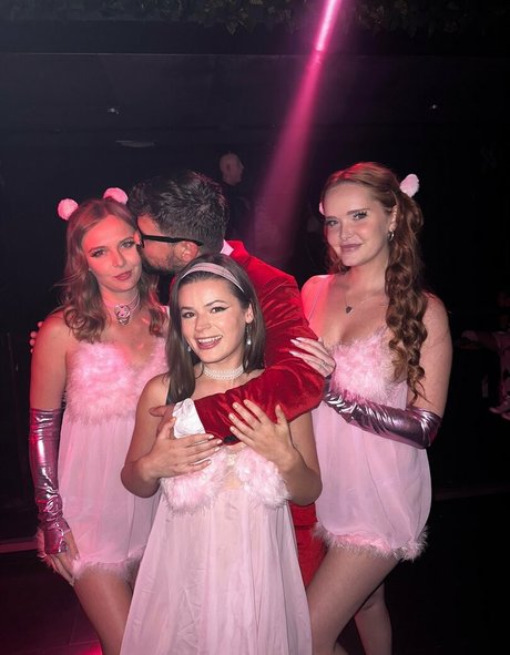 thesedonas トップ女優 写真