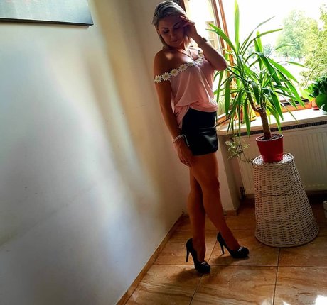 Beatka セクシーモデル 画像