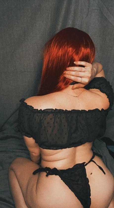 PawgトランスOnlyFans 美しいヌード 画像