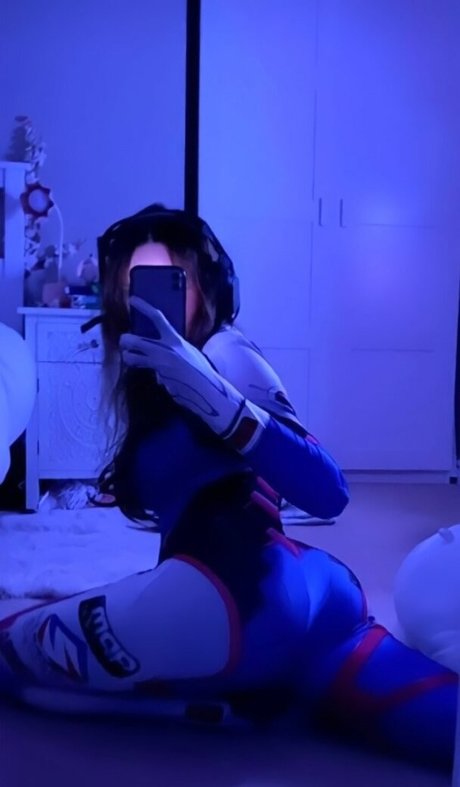 かわいい赤毛のOnlyFans アート裸 ギャラリー