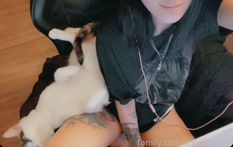 onlysukoshi 裸の女優 ギャラリー