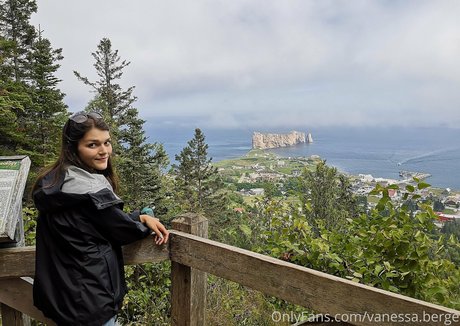 Vanessa Berge アダルトスター 写真