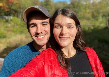 Vanessa Berge ポルノスター ホット 画像