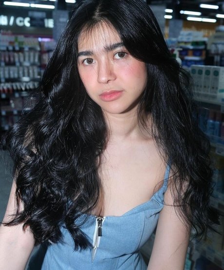 roxy luxe ポルノスター セクシー ギャラリー