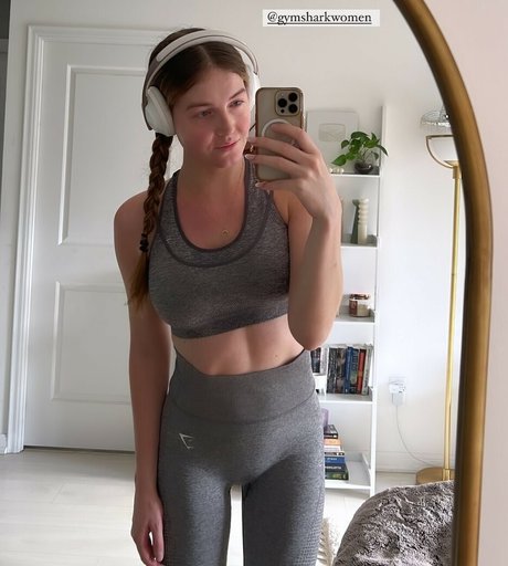 Maya V Henry スター xxx ギャラリー