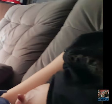 Luminha GGS ポルノスター ヌード 写真