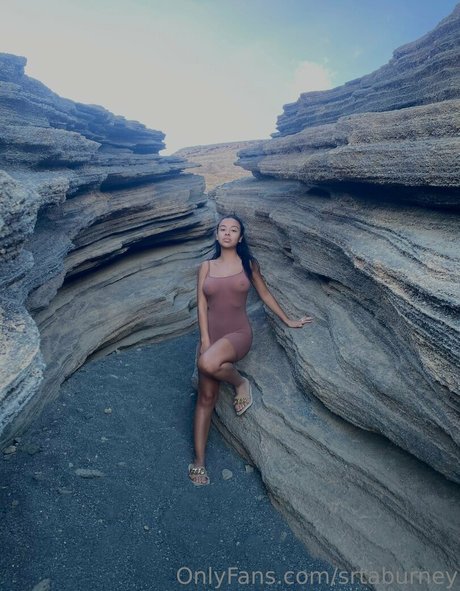 kaarlitaa20 無料女優 写真