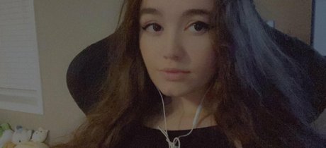 Kittnly ホットなスター ギャラリー