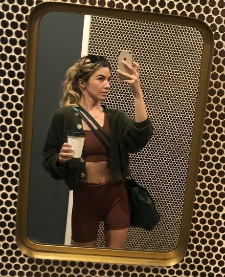 Ellory Smith スター ギャラリー