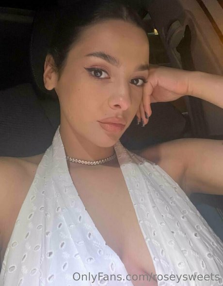 roseysweets ヌードのポルノスター ギャラリー