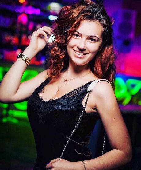 Yanashkomagic ポルノスター 写真