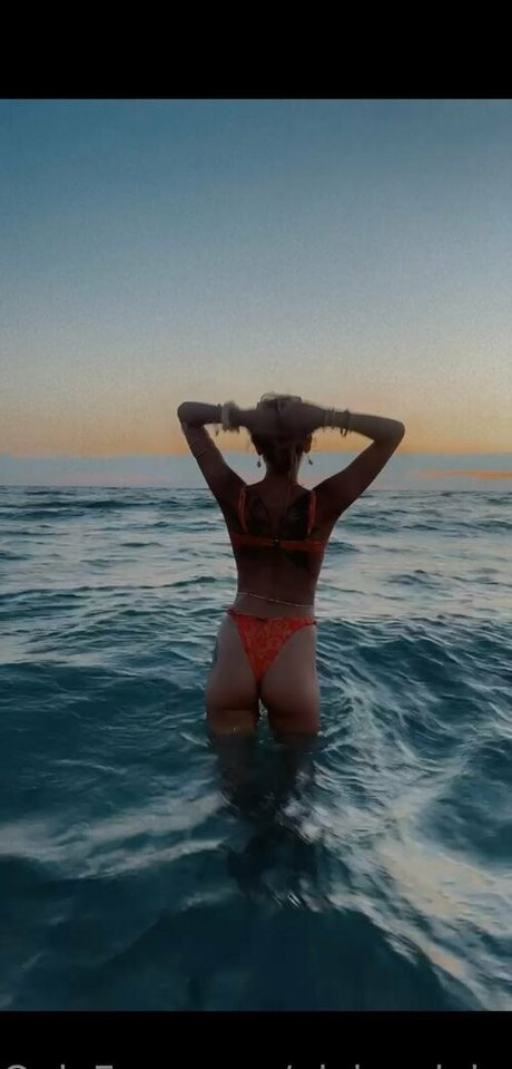 双子のOnlyFans セクシーヌード 写真