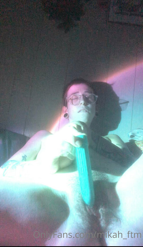 faguettemikah ホットモデル 写真