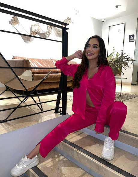 emsexylips 裸の女優 写真