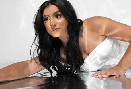 Tatiana McQuay ヌードモデル 写真